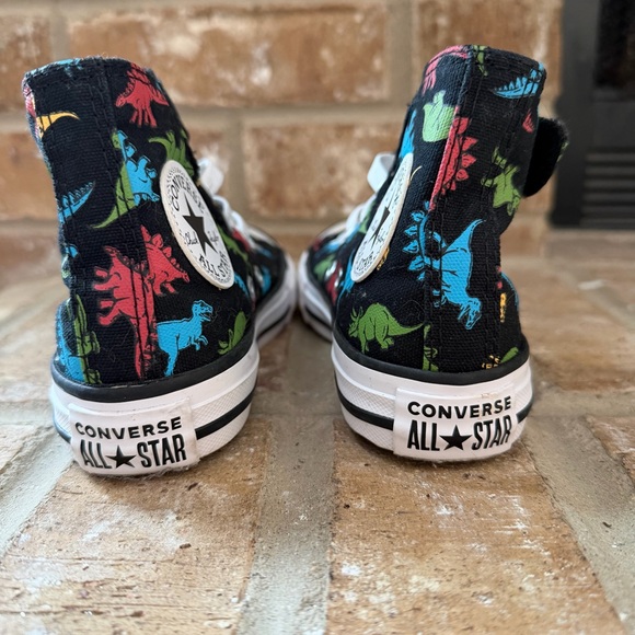 Converse Chuck Taylor All Star high-top sneakers  “Dinosaurs" print Kids 11 EUC - Picture 5 of 10